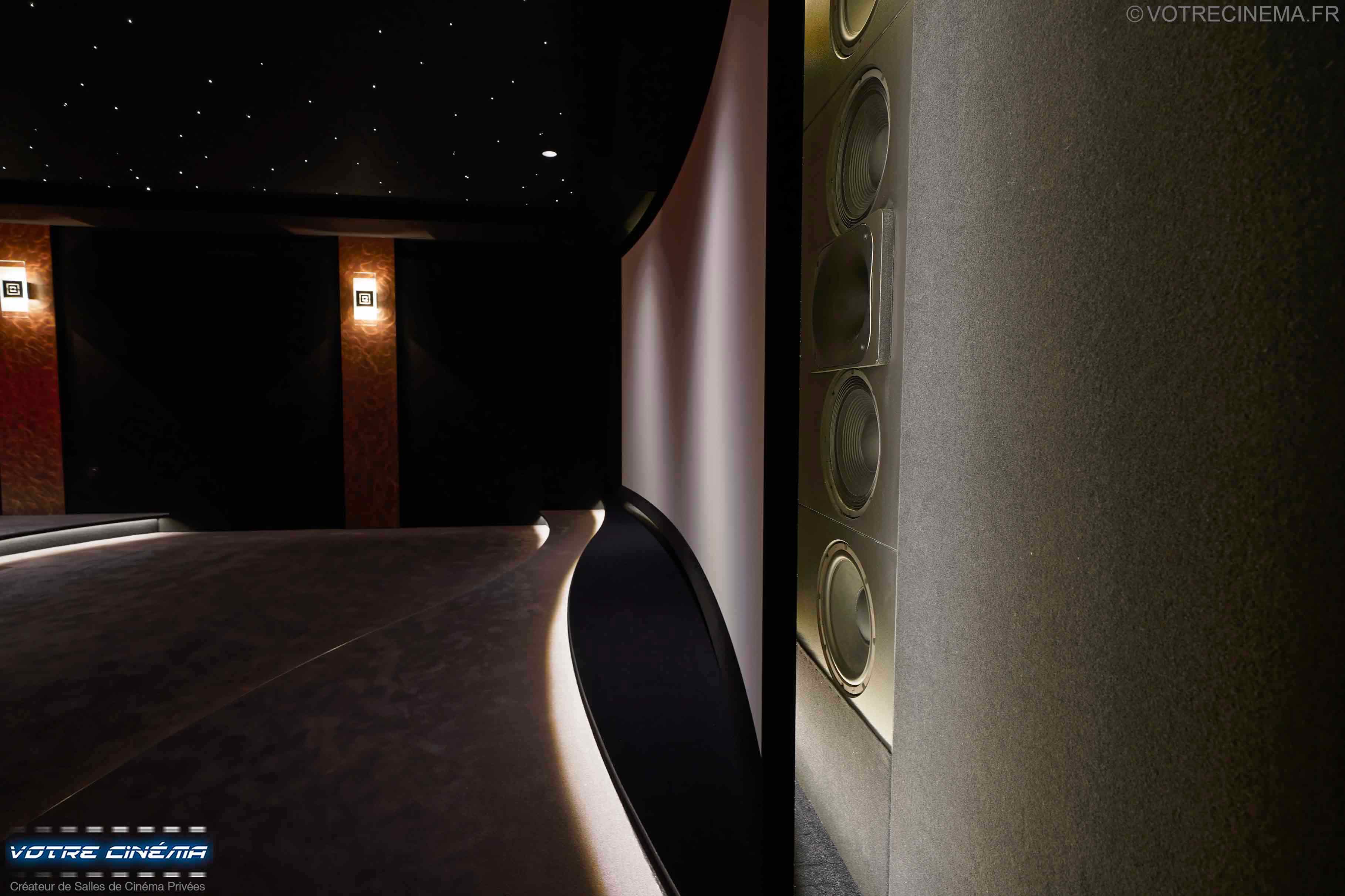 Mur biosonic dans une salle de cinéma privé à Megève